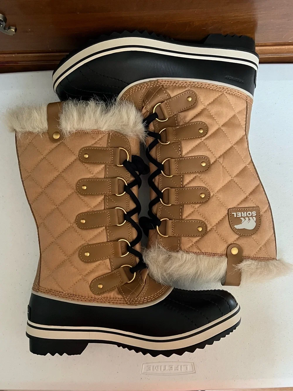 Sorel Tofino Cate Lace-Up Snow Boot for Women - Curry/Black, Size 9.5